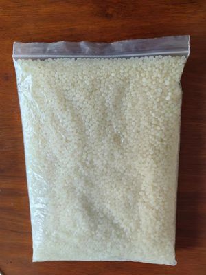 China Hot Melt Adhesive BK402 EVA Glue For Handicrafts/Ribbons/Handbags for sale