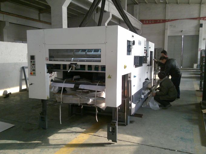 Semiautomatic Paperboard Die Cutting Machine 1